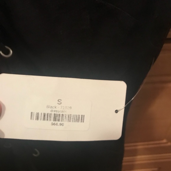 Ditzy daisy romper - Picture 3 of 4